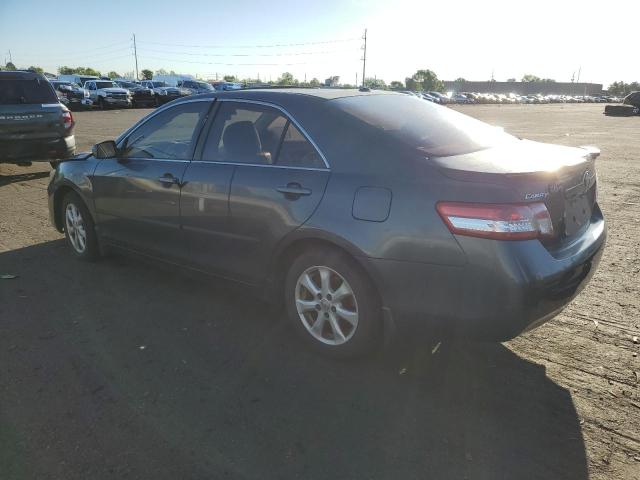 4T1BF3EK5BU143522 - 2011 TOYOTA CAMRY BASE GRAY photo 2