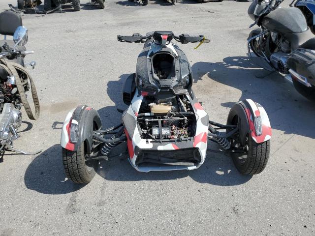 3JB2GEG22LJ005683 - 2020 CAN-AM RYKER RALLY EDITION TWO TONE photo 2
