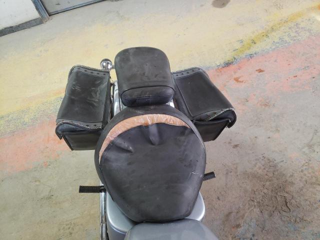 JH2RC44761K500321 - 2001 HONDA VT750 CD2 双色 照片 6