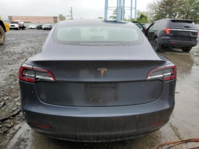 5YJ3E1EA3JF124014 - 2018 TESLA MODEL 3 Сірий фото 6