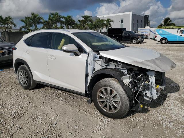 JTJDARBZXM2199483 - 2021 LEXUS NX 300 BASE თეთრი ფოტო 4