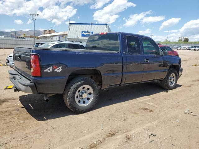 1GCEK19Z45Z142586 - 2005 CHEVROLET SILVERADO K1500 BLUE photo 3