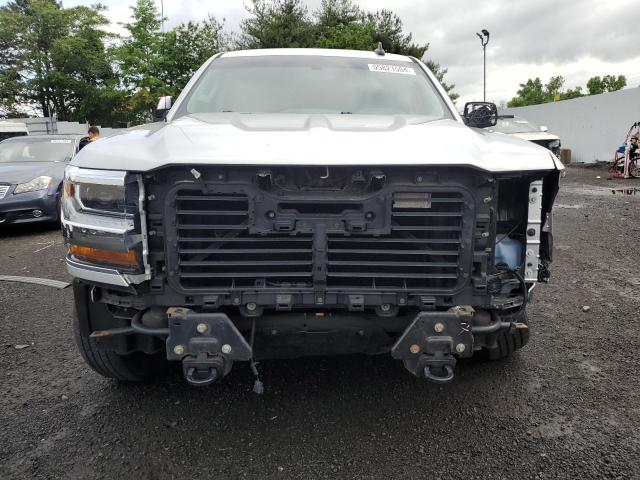 1GCVKREC2JZ316679 - 2018 CHEVROLET SILVERADO K1500 LT SILVER photo 5