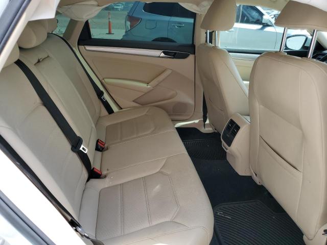 1VWLA7A31KC007064 - 2019 VOLKSWAGEN PASSAT WOLFSBURG 白色 照片 10