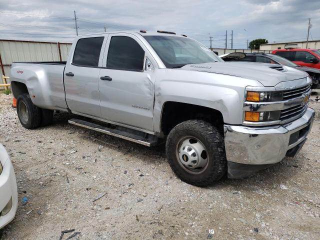 1GC4KYEY4JF154461 - 2018 CHEVROLET SILVERADO K3500 SILVER photo 4