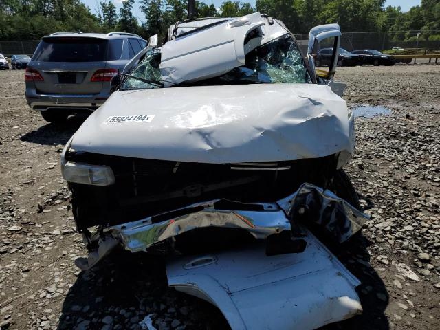 1GNEK13T95J137801 - 2005 CHEVROLET TAHOE K1500 WHITE photo 11