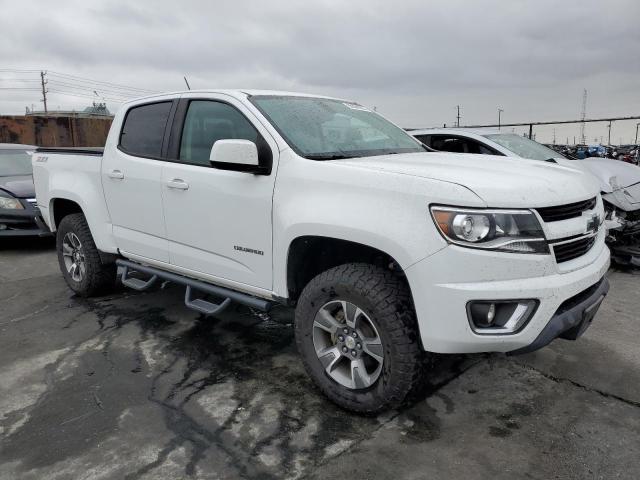 1GCGTDEN7H1258328 - 2017 CHEVROLET COLORADO Z71 WHITE photo 4