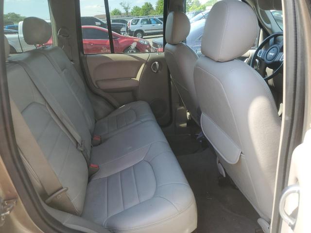 1J4GL38K53W591659 - 2003 JEEP LIBERTY RENEGADE GOLD photo 11