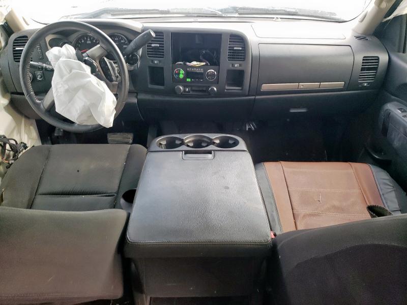 3GCPCSE08DG376344 - 2013 CHEVROLET SILVERADO C1500 LT WHITE photo 8