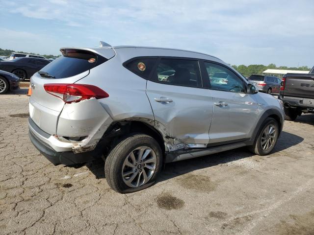 KM8J33A49JU779709 - 2018 HYUNDAI TUCSON SEL SILVER photo 3