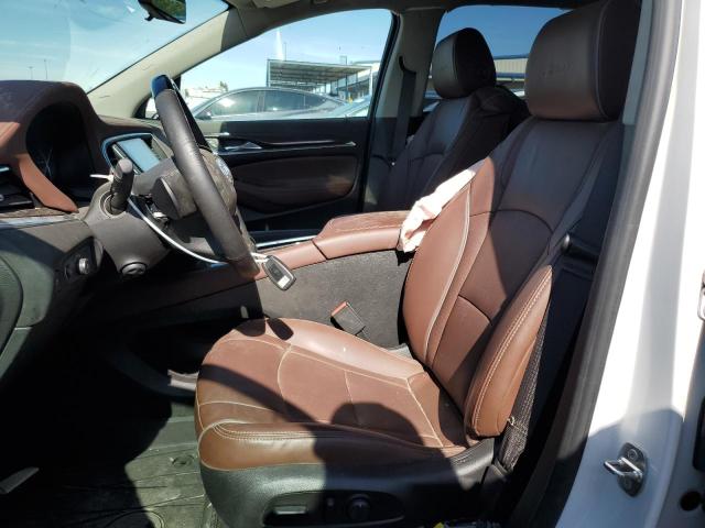 5GAEVCKW0JJ189613 - 2018 BUICK ENCLAVE AVENIR WHITE photo 7