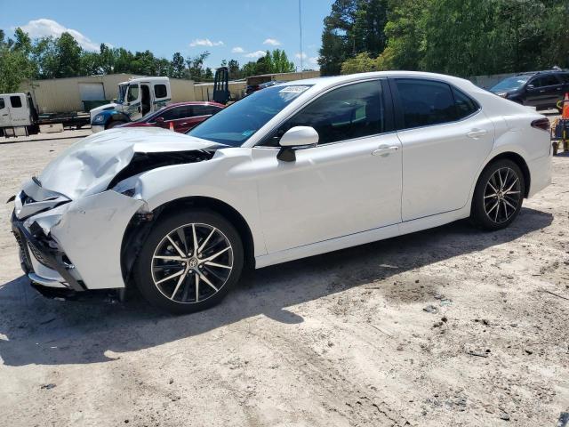 4T1T11AK4RU893470 - 2024 TOYOTA CAMRY SE NIGHT SHADE WHITE photo 1