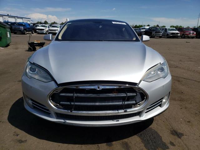 5YJSA1H18EFP32393 - 2014 TESLA MODEL S Gümüş foto 5