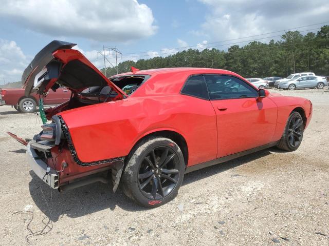 2C3CDZAGXJH132590 - 2018 DODGE CHALLENGER SXT RED photo 3