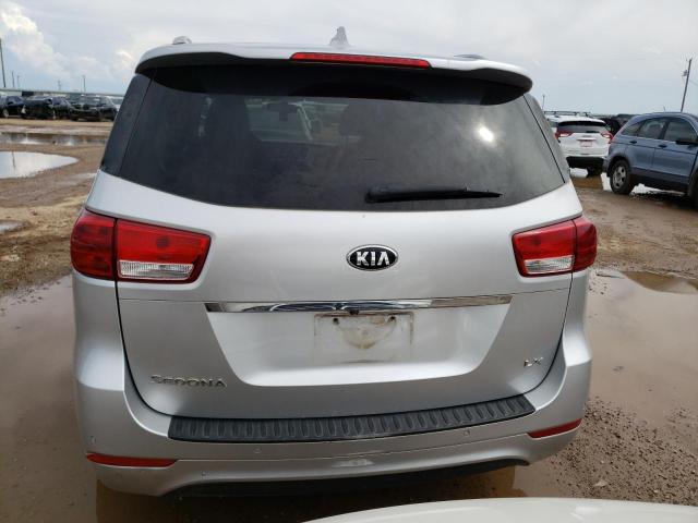 KNDMB5C19G6092438 - 2016 KIA SEDONA LX SILVER photo 6