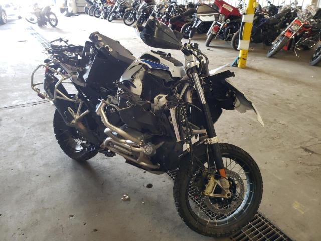 WB10M1305N6F28384 - 2022 BMW R 1250 GS ADVENTURE WHITE photo 1