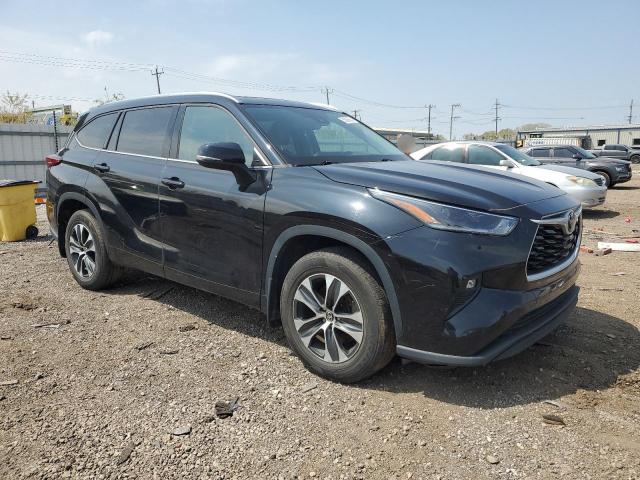 5TDGZRBH3MS109969 - 2021 TOYOTA HIGHLANDER XLE 黑色 照片 4