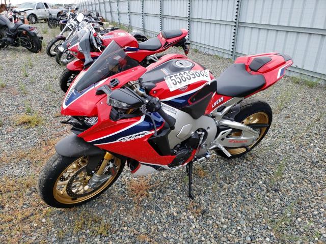 JH2SC7770HK000230 - 2017 HONDA CBR1000 SP RED photo 2