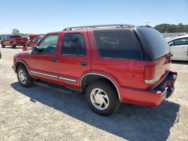 1GNDT13W1Y2223864 - 2000 CHEVROLET BLAZER RED photo 2