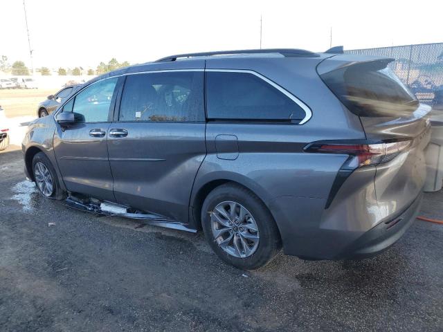 5TDYRKECXRS193954 - 2024 TOYOTA SIENNA XLE GRAY photo 2