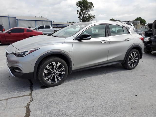 SJKCH5CR7HA023937 - 2017 INFINITI QX30 BASE SILVER photo 1