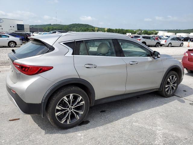 SJKCH5CR7HA023937 - 2017 INFINITI QX30 BASE SILVER photo 3