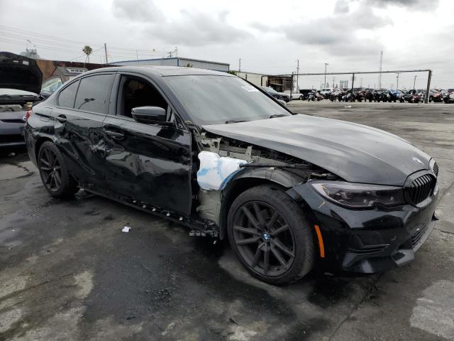 3MW5R1J07M8B95734 - 2021 BMW 330I BLACK photo 4