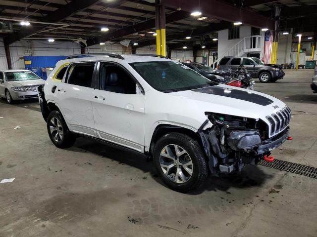 1C4PJMBS8GW166629 - 2016 JEEP CHEROKEE TRAILHAWK WHITE photo 4