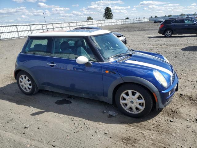 WMWRC334X3TC47706 - 2003 MINI COOPER BLUE photo 4