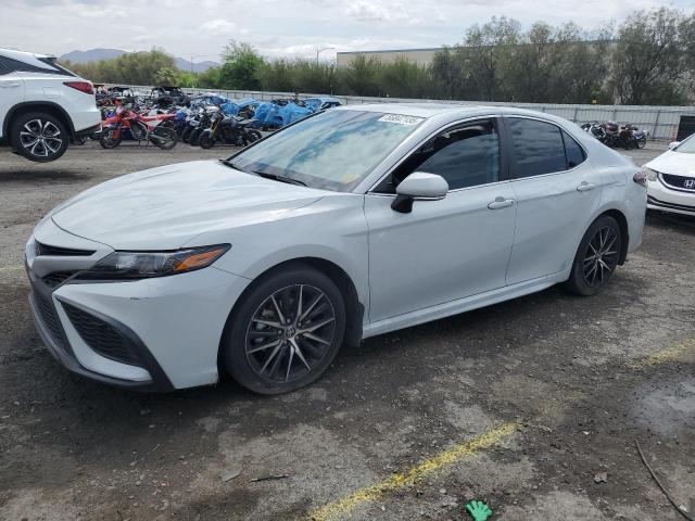 4T1S11AK2PU100613 - 2023 TOYOTA CAMRY SE NIGHT SHADE SILVER photo 1