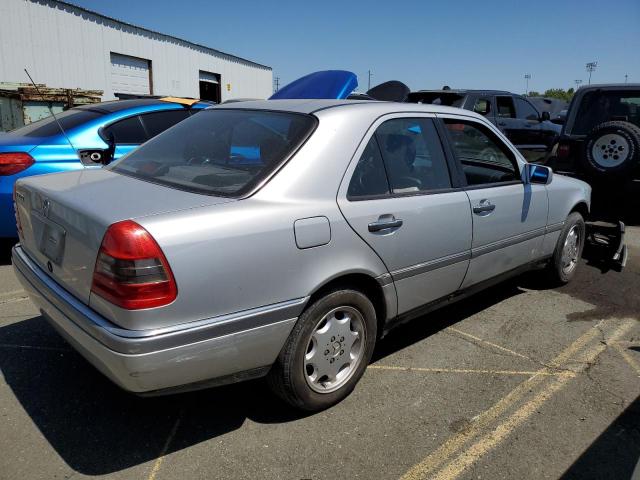 WDBHA22E6TF369305 - 1996 MERCEDES-BENZ C 220 SILVER photo 3