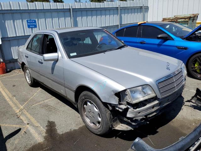 WDBHA22E6TF369305 - 1996 MERCEDES-BENZ C 220 SILVER photo 4