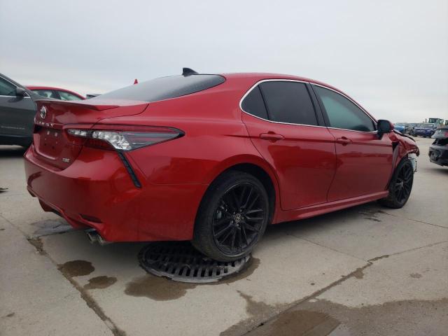 4T1K61AK1NU071765 - 2022 TOYOTA CAMRY XSE Rojo foto 3
