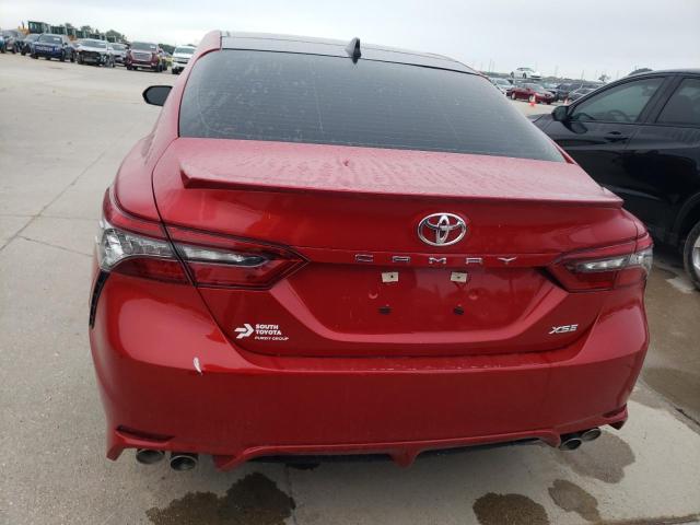 4T1K61AK1NU071765 - 2022 TOYOTA CAMRY XSE Rojo foto 6