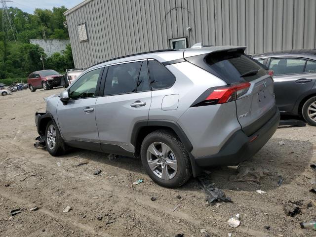 JTMRWRFVXRD227358 - 2024 TOYOTA RAV4 XLE SILVER photo 2