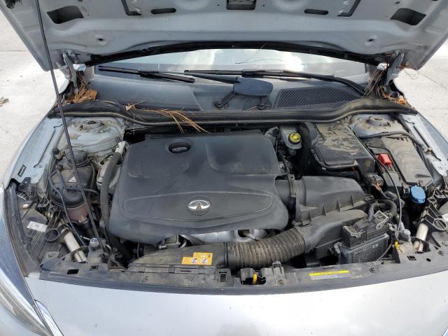 SJKCH5CP5JA049408 - 2018 INFINITI QX30 BASE 银色 照片 11