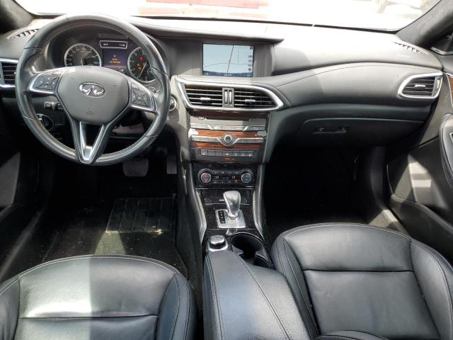 SJKCH5CP5JA049408 - 2018 INFINITI QX30 BASE 银色 照片 8