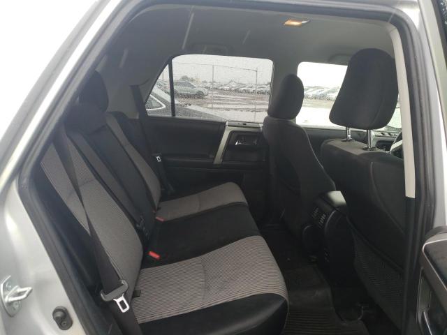 JTEBU5JRXH5443998 - 2017 TOYOTA 4RUNNER SR5/SR5 PREMIUM 银色 照片 11