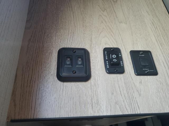 5SFPB3529NE501979 - 2022 HEART LAND PROWLER 双色 照片 8