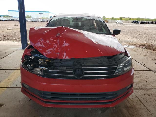 3VWD17AJ0HM397519 - 2017 VOLKSWAGEN JETTA SPORT წითელი ფოტო 5