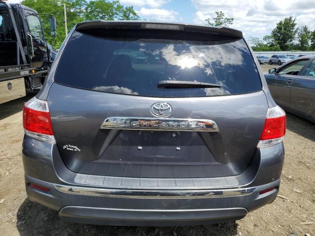 5TDZK3EH0DS090027 - 2013 TOYOTA HIGHLANDER BASE CHARCOAL photo 6