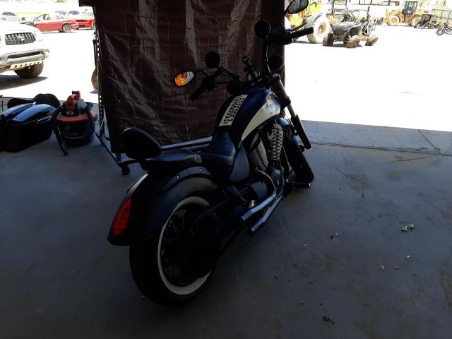 5VPWB36NXC3007440 - 2012 VICTORY MOTORCYCLES HIGH-BALL Schwarz Foto 4