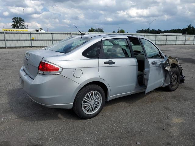 1FAHP34N18W142698 - 2008 FORD FOCUS S/SE SILVER photo 3