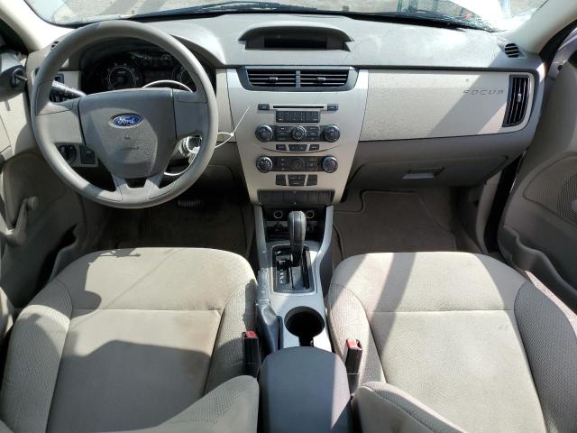 1FAHP34N18W142698 - 2008 FORD FOCUS S/SE SILVER photo 8