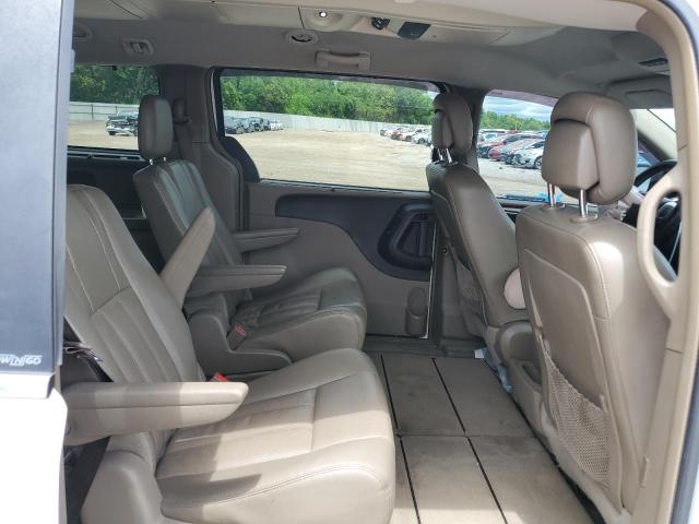 2C4RC1CGXCR267573 - 2012 CHRYSLER TOWN & COU TOURING L WHITE photo 11