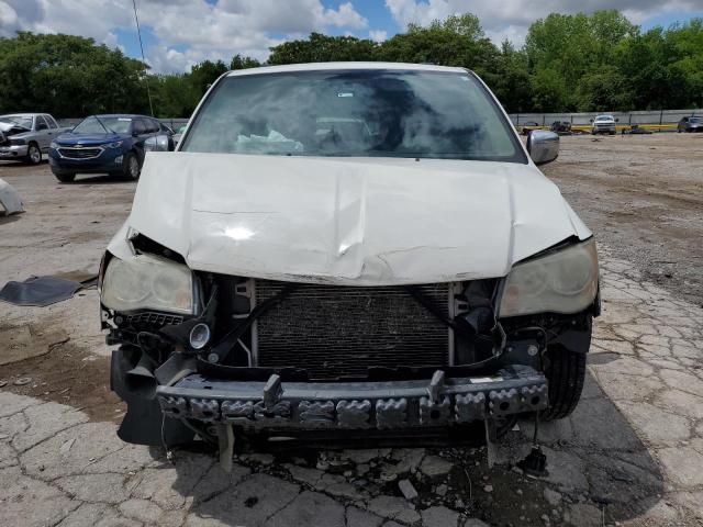 2C4RC1CGXCR267573 - 2012 CHRYSLER TOWN & COU TOURING L WHITE photo 5