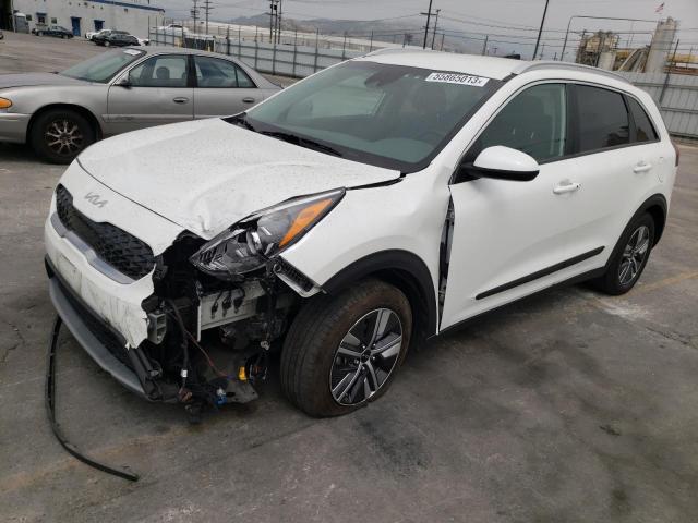 KNDCB3LC6N5546049 - 2022 KIA NIRO LX WHITE photo 1