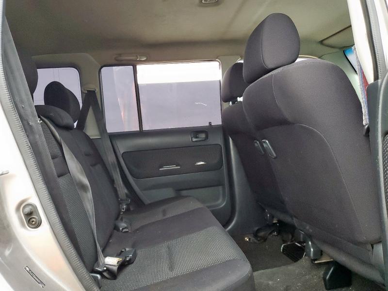 JTLKT324650211104 - 2005 TOYOTA SCION XB 棕色 照片 11