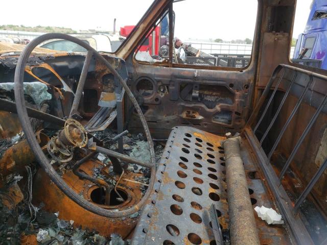 1FDXF82K7DVA41787 - 1983 FORD F800 BURN photo 7