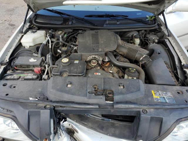 1LNHM81W94Y660498 - 2004 LINCOLN TOWN CAR EXECUTIVE BEIGE photo 11